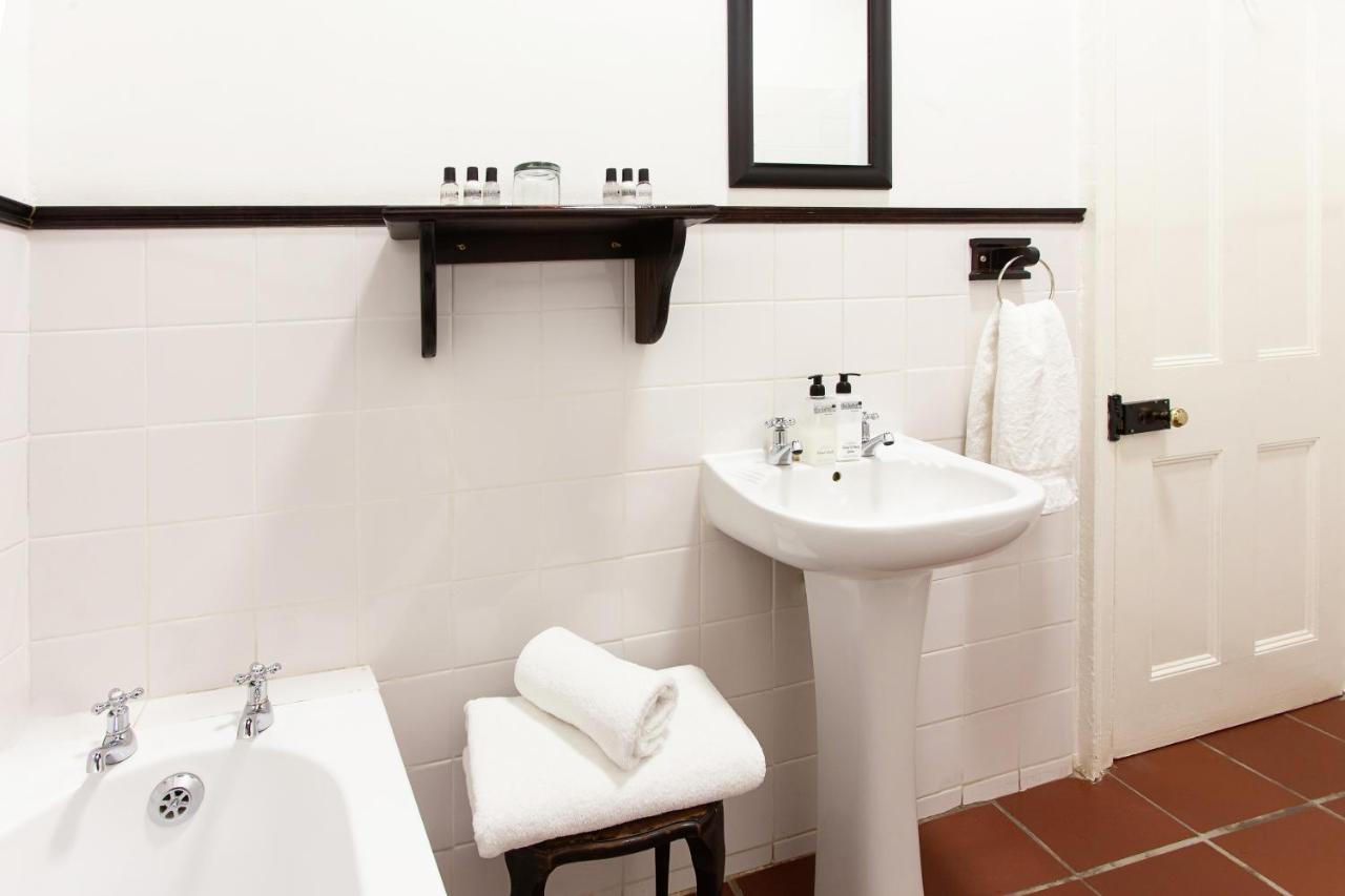 The Habit Guesthouse Вустер Экстерьер фото